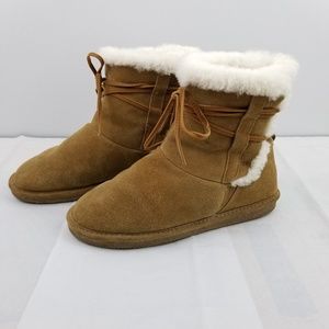 BearPaw Suede Lace Up Hickory Color Boots Size 9